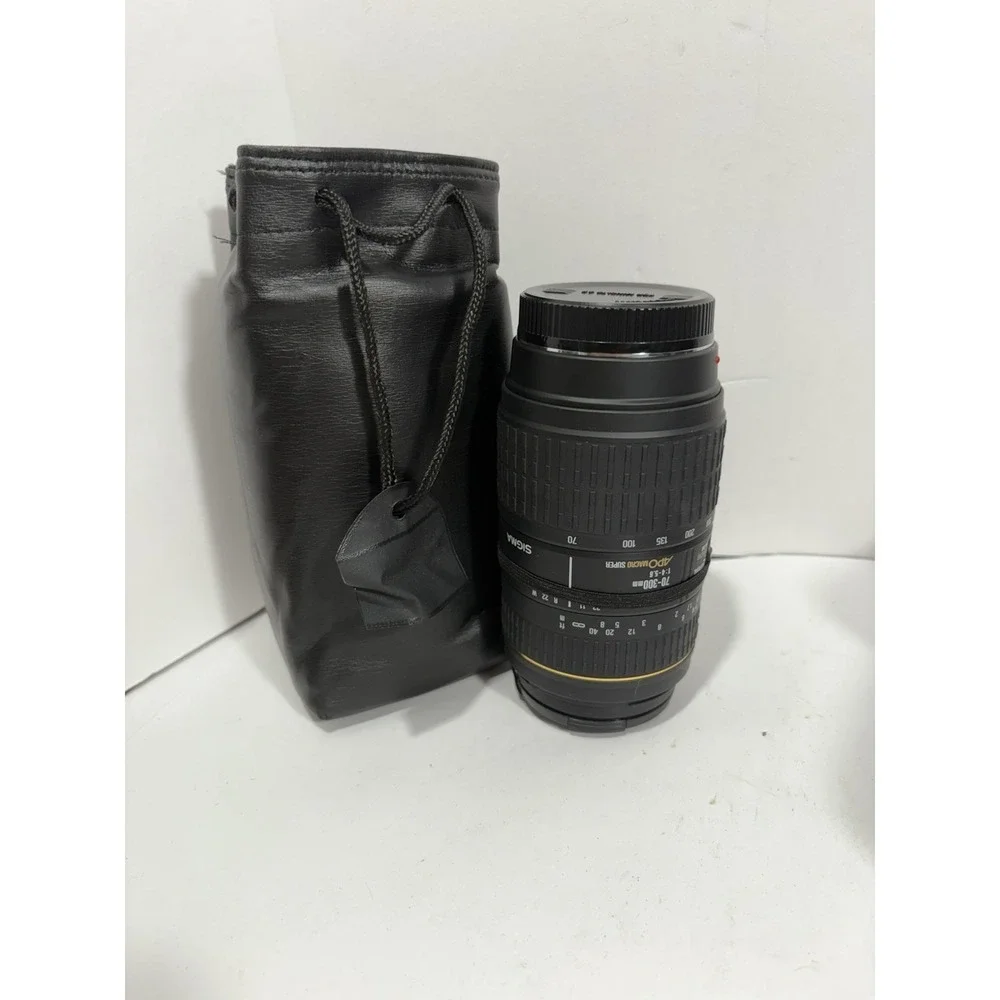 Sigma DG APO Macro Super 70-300mm f/4.0-5.6 APO DG Lens With Leather Case